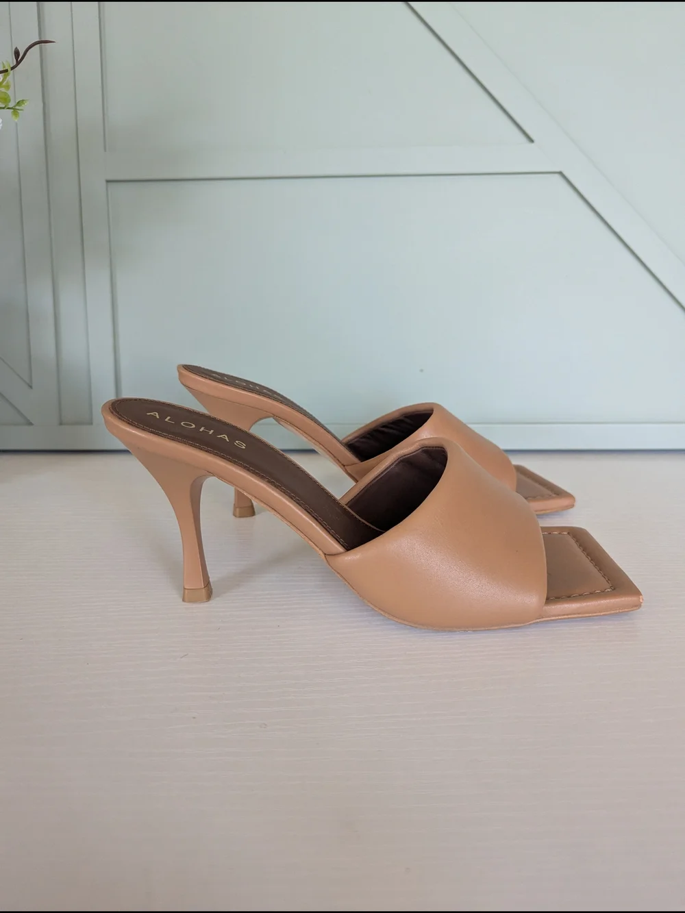 ALOHAS Nude Tan Square-Toe Mule Heels